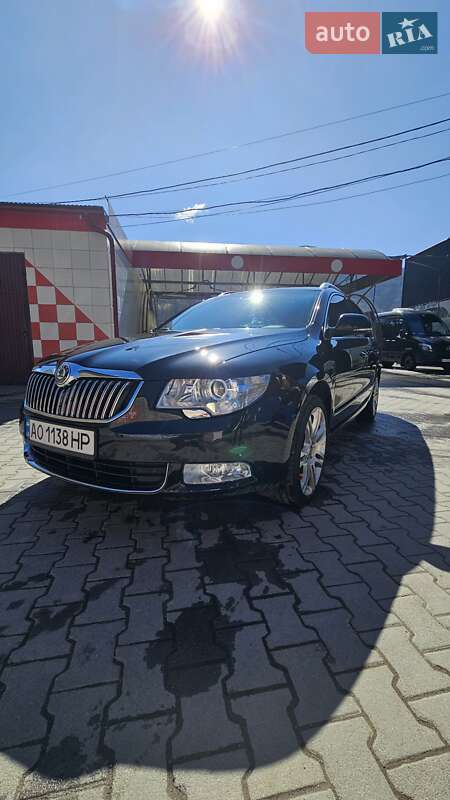 Skoda Superb 2012
