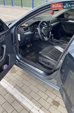 Універсал Skoda Superb 2016 в 