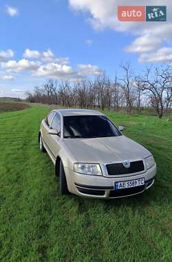 Ліфтбек Skoda Superb 2005 в 