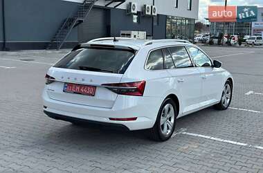Універсал Skoda Superb 2019 в 