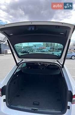 Універсал Skoda Superb 2019 в 