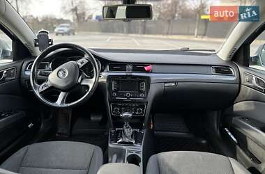 Лифтбек Skoda Superb 2009 в 
