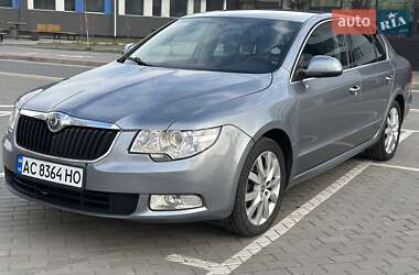 Лифтбек Skoda Superb 2009 в 