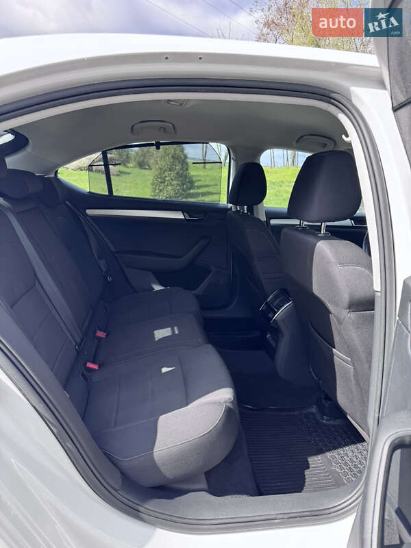 Ліфтбек Skoda Superb 2015 в Києві фото 20 Ліфтбек Skoda Superb 2015 в Києві