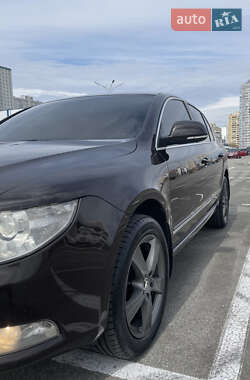 Ліфтбек Skoda Superb 2012 в 
