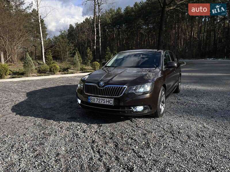 Ліфтбек Skoda Superb 2013 в Славуті