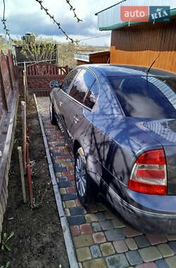Лифтбек Skoda Superb 2006 в 
