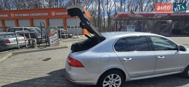 Ліфтбек Skoda Superb 2013 в Луцьку