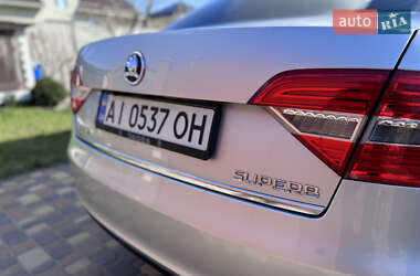 Лифтбек Skoda Superb 2013 в 