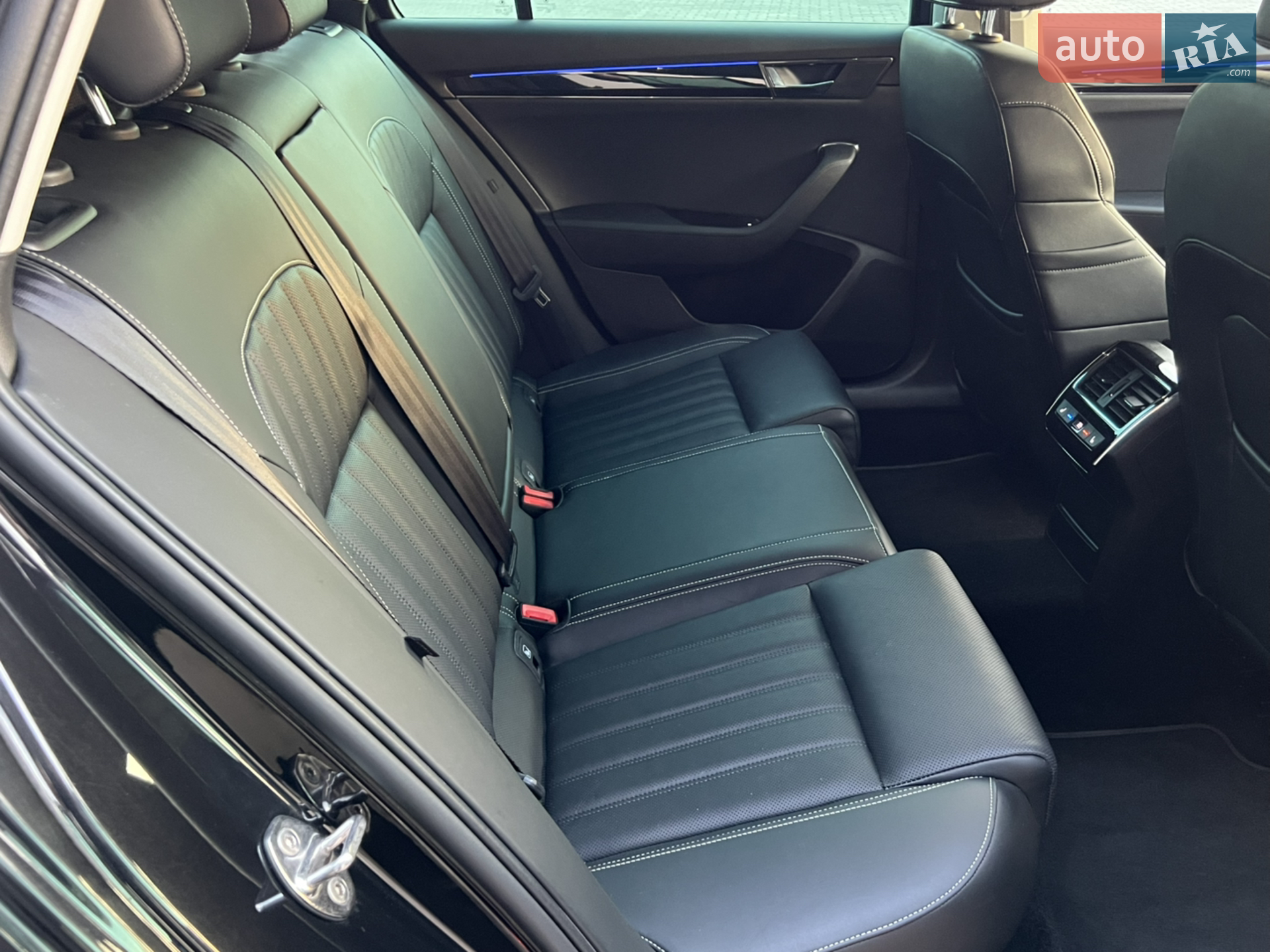 2019 Skoda Superb - мініатюра 16