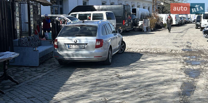Универсал Skoda Superb 2011 в 