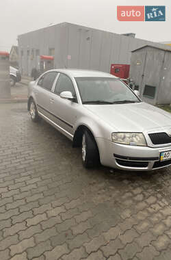 Лифтбек Skoda Superb 2006 в 