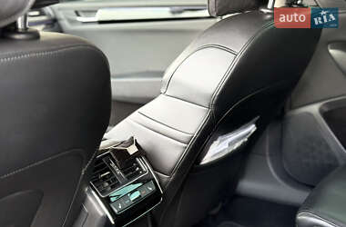 Лифтбек Skoda Superb 2016 в 