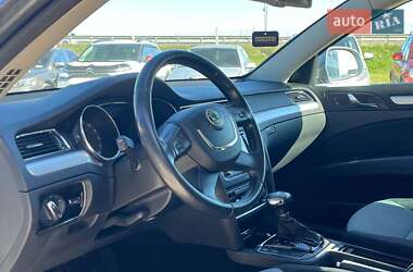Ліфтбек Skoda Superb 2011 в 