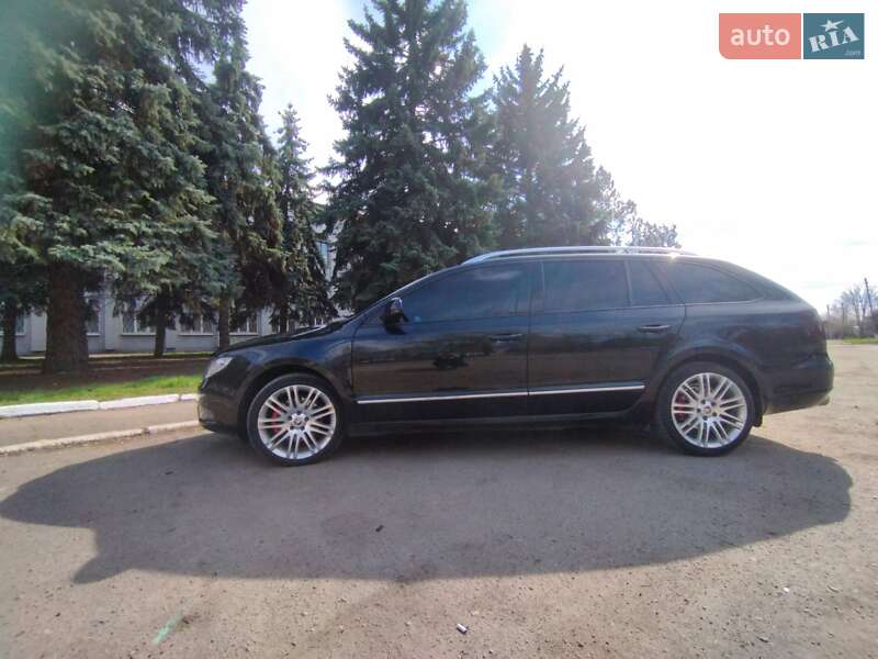 Универсал Skoda Superb 2011 в Каменском