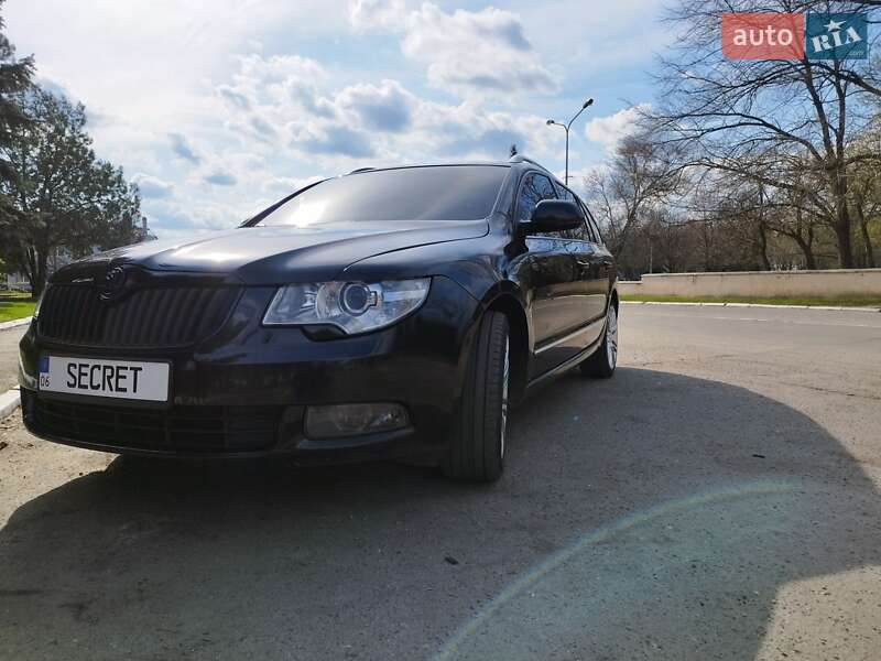 Универсал Skoda Superb 2011 в Каменском