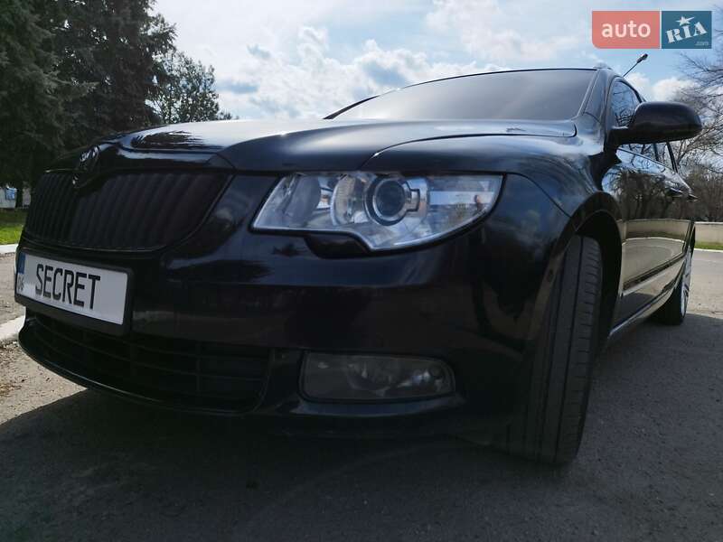 Универсал Skoda Superb 2011 в Каменском
