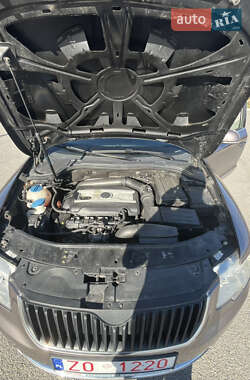 Універсал Skoda Superb 2012 в 