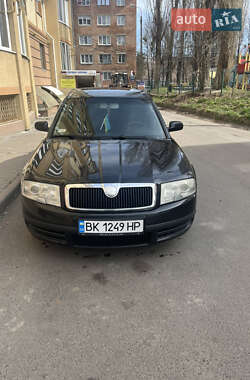 Ліфтбек Skoda Superb 2004 в 