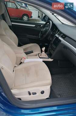 Универсал Skoda Superb 2013 в 