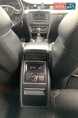 Лифтбек Skoda Superb 2013 в 