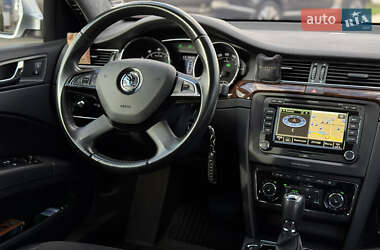Лифтбек Skoda Superb 2013 в 