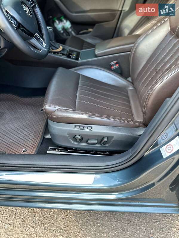 Ліфтбек Skoda Superb 2016 в Дніпрі