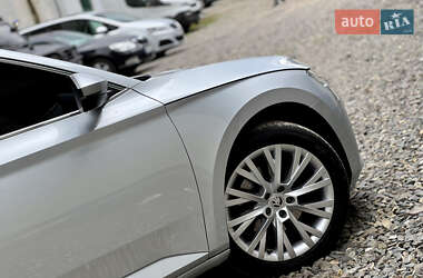 Лифтбек Skoda Superb 2022 в 