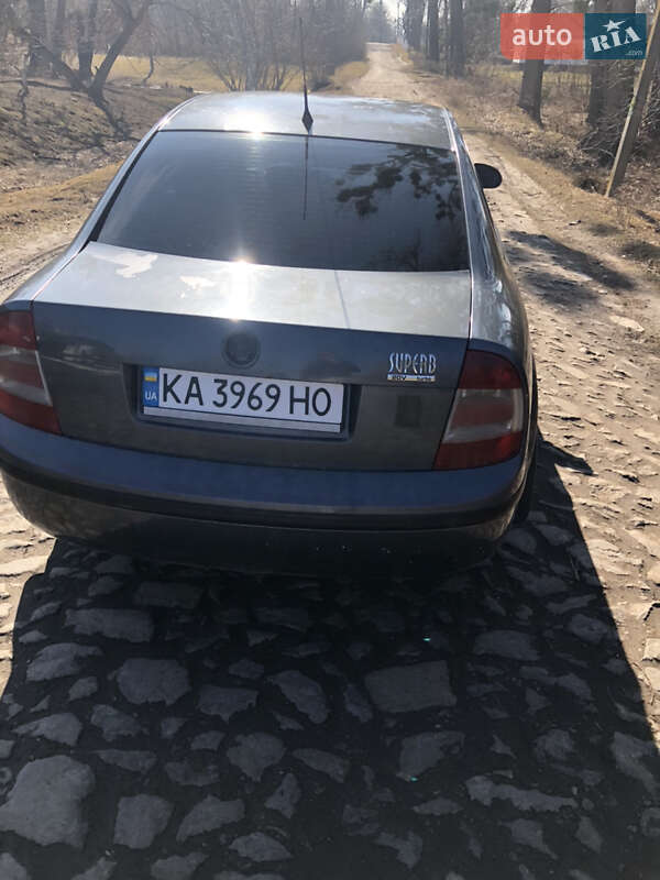 Лифтбек Skoda Superb 2008 в Корце