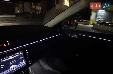 Универсал Skoda Superb 2016 в 
