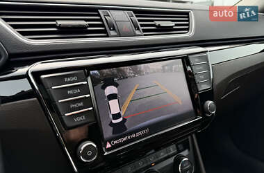 Лифтбек Skoda Superb 2016 в 