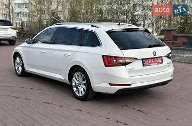 Универсал Skoda Superb 2018 в 