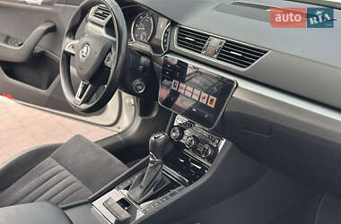 Универсал Skoda Superb 2018 в 
