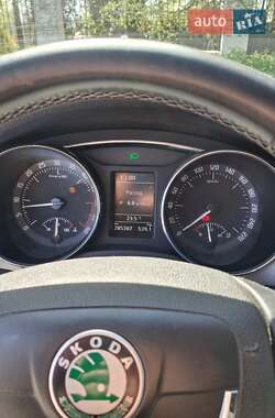 Лифтбек Skoda Superb 2010 в 