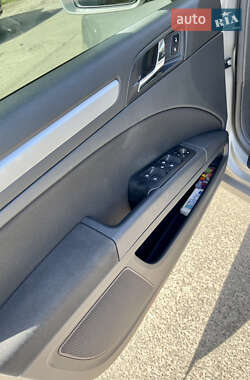 Лифтбек Skoda Superb 2012 в 