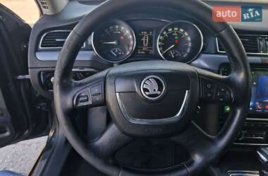 Лифтбек Skoda Superb 2010 в 