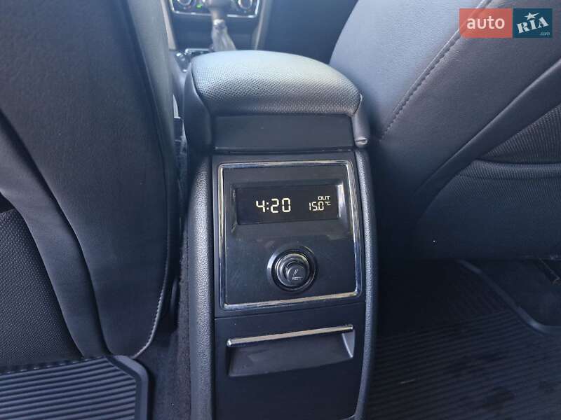 Ліфтбек Skoda Superb 2010 в Миколаєві