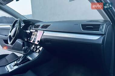 Лифтбек Skoda Superb 2019 в 