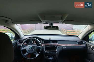 Лифтбек Skoda Superb 2011 в 