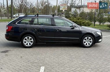 Универсал Skoda Superb 2011 в 