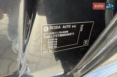 Универсал Skoda Superb 2011 в 
