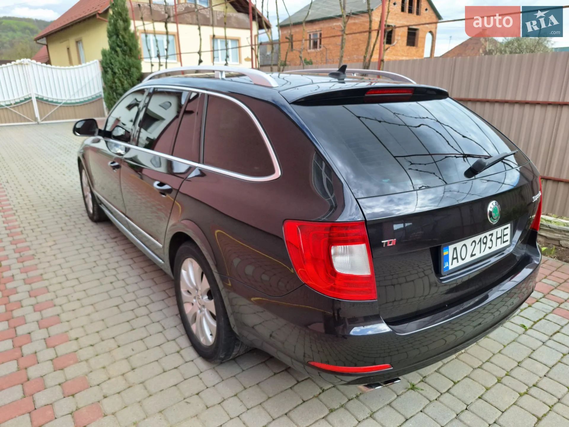 2010 Skoda Superb - мініатюра 6