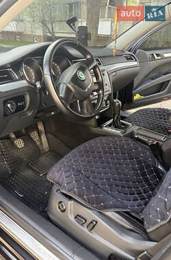 Лифтбек Skoda Superb 2010 в 