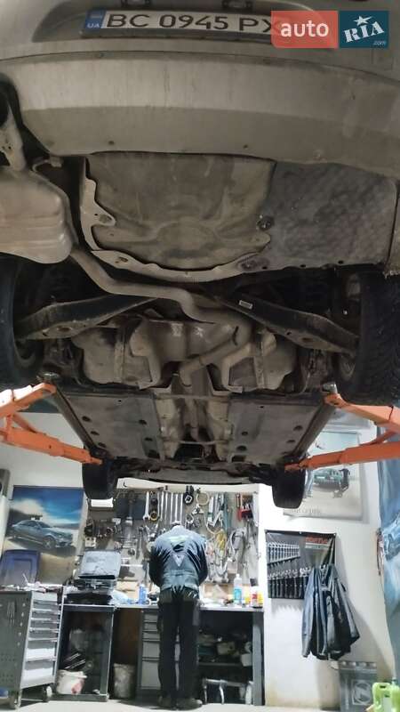 Лифтбек Skoda Superb 2011 в Львове
