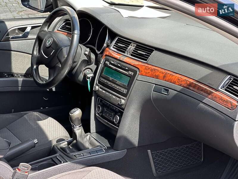 Лифтбек Skoda Superb 2013 в Одессе