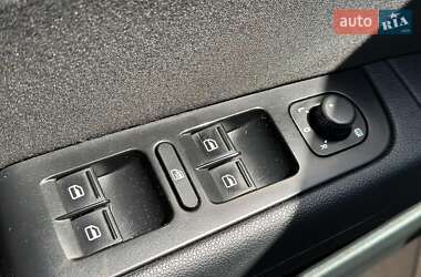 Лифтбек Skoda Superb 2013 в 
