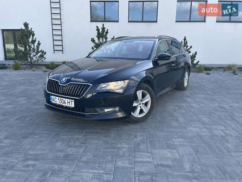 Универсал Skoda Superb 2017 в 
