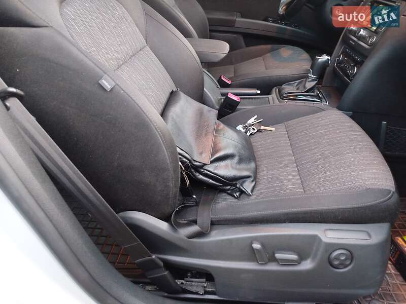Універсал Skoda Superb 2014 в Охтирці