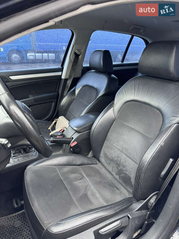 Лифтбек Skoda Superb 2012 в Шептицькому