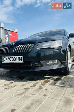 Универсал Skoda Superb 2018 в 